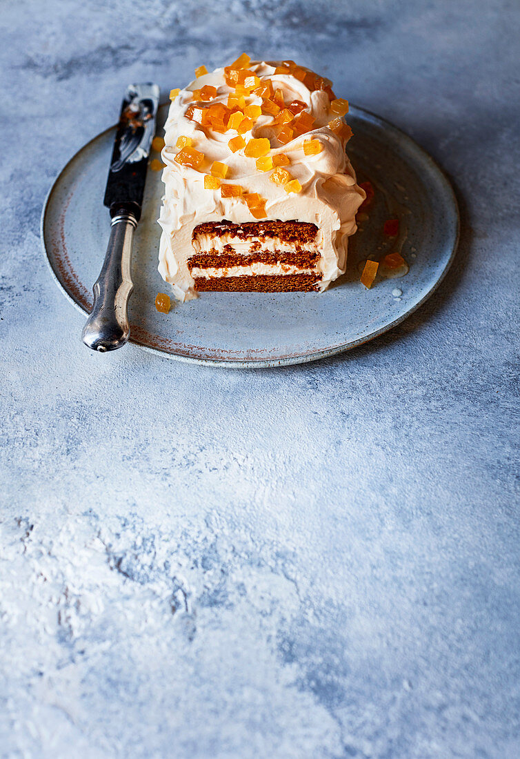 Ginger, salted caramel and rum cake