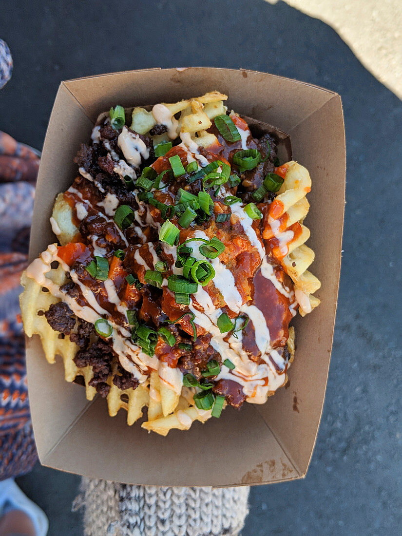 Loaded spicy waffle fried (Korean-Japanese crossover street food)