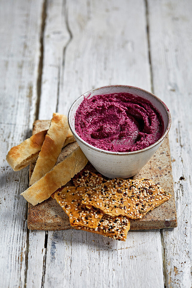 Rote-Bete-Hummus