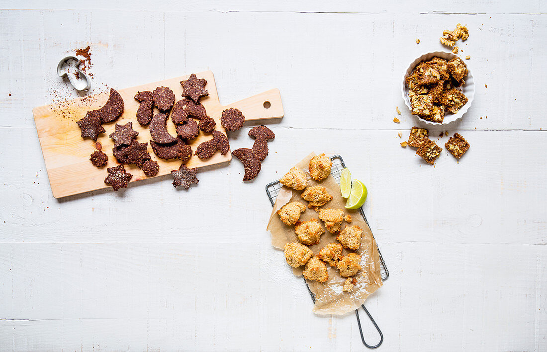 Sugar-free spelt biscuits, molasses shortbread and coconut macaroons