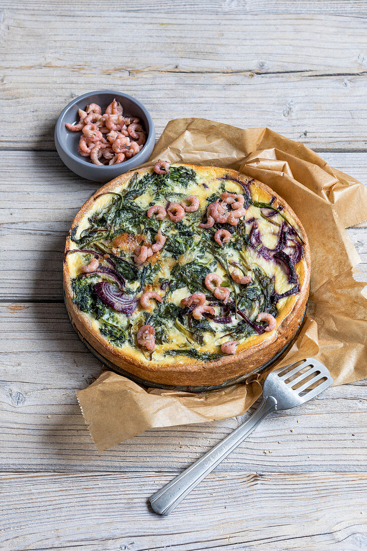 Spinach quiche with shrimps