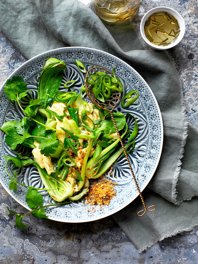 Rührei mit Pak Choi (Asien)