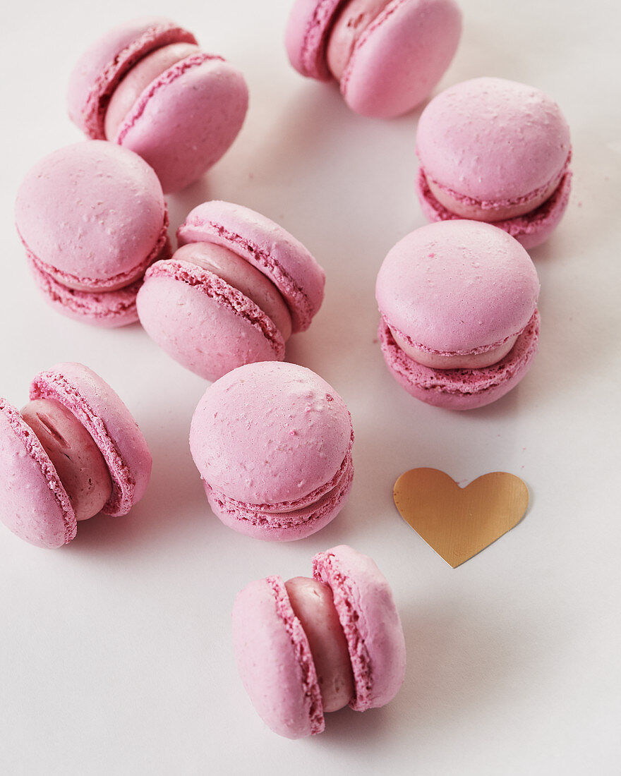 Pink macarons for Valentine's Day