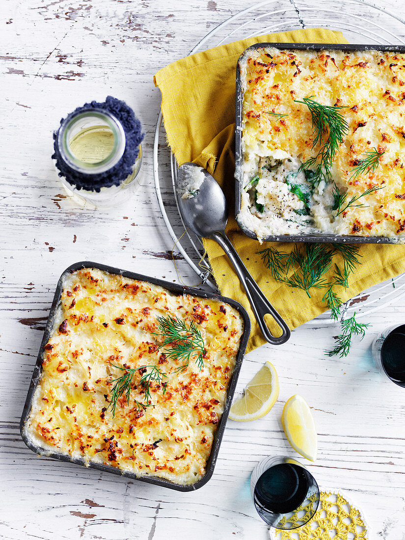 Lachspie mit Sauce Mornay und Selleriepüree