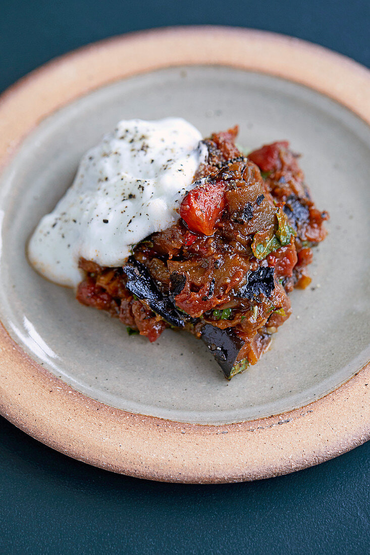 Spiced aubergine with tomatoes and yogurt