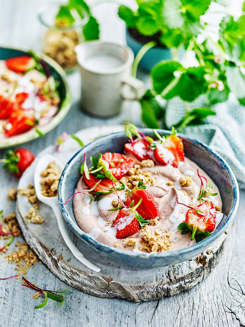 Super Bowl: Strawberry Shortcake mit Crumble