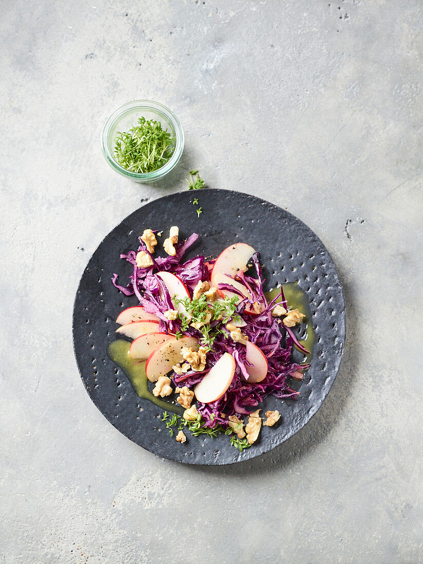 Red cabbage salad with apples and fresh walnuts