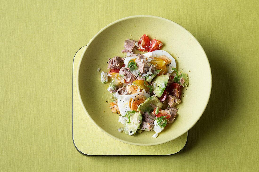 Tuna fish salad with hard-boiled eggs (keto cuisine)