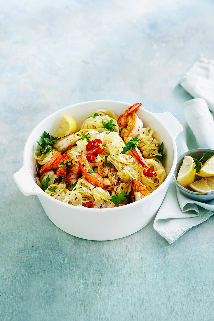 Linguine with Garlic Prawns