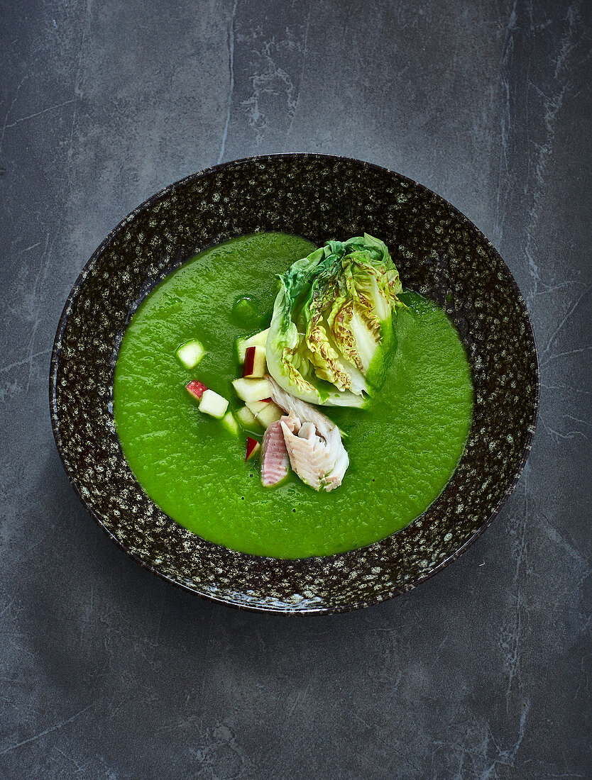 Lettuce soup with apple and smoked trout fillet