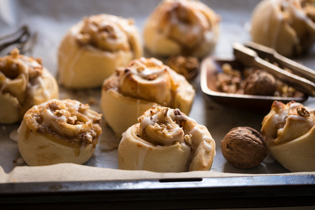 Vegan apple and walnut snails with icing