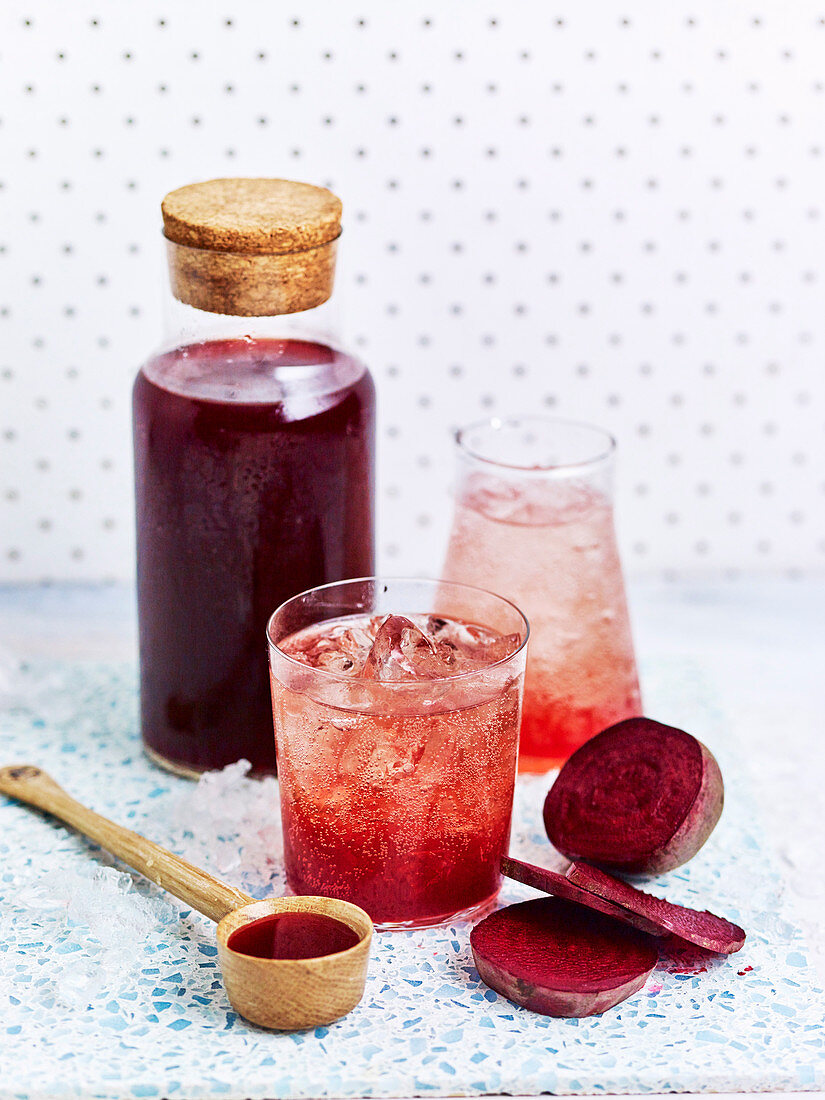 Rote-Bete-Kvass mit Kurkuma