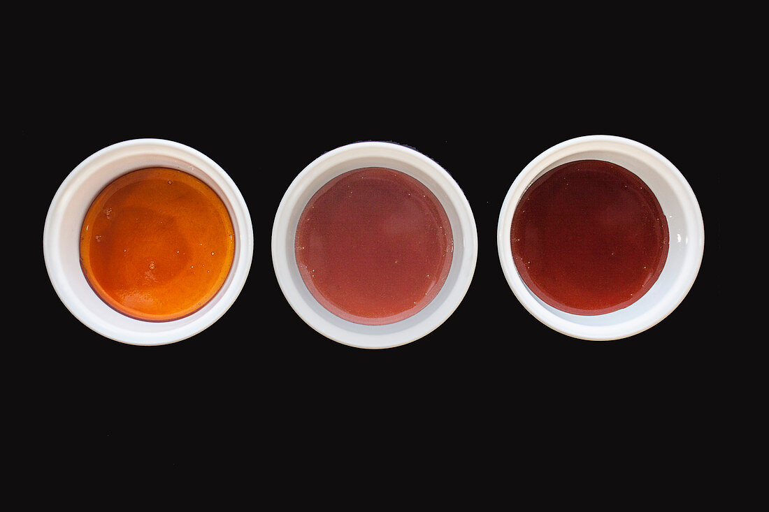 Very light caramel (146-155°C), Amber caramel (156-165°C) and dark caramel (166-175°C)