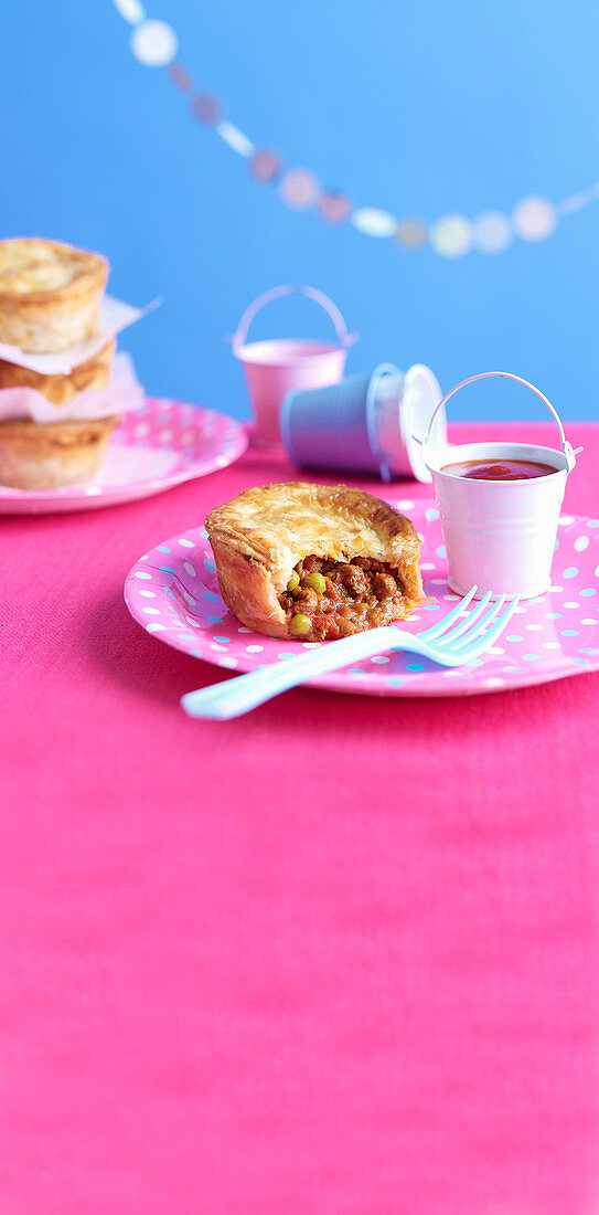 Beef, tomato and pea pies