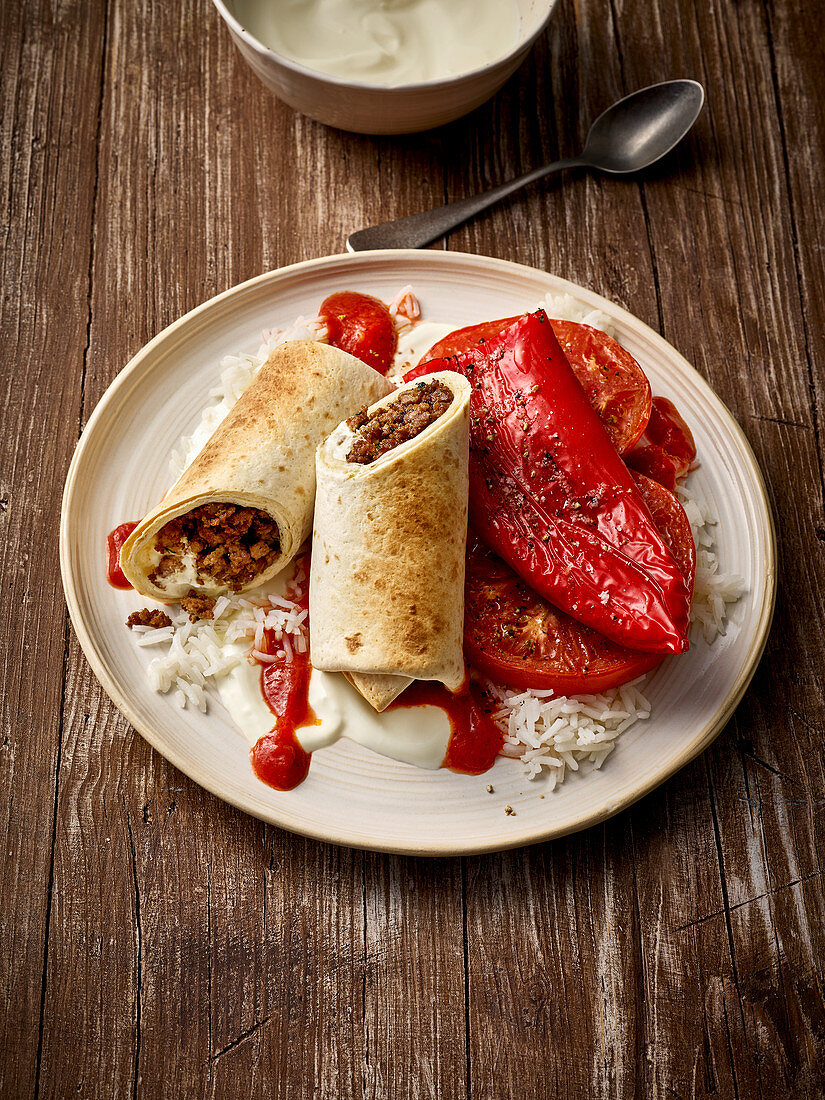 Hackfleischtortillas mit Ofengemüse