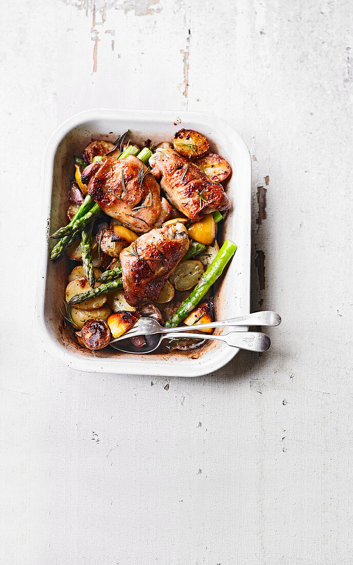 Rosemary roast chicken thighs, new potatoes, asparagus and garlic