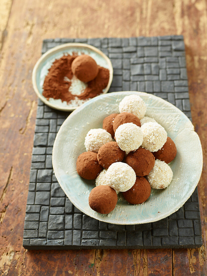 Profiteroles de coco (Kokospralinen, Kamerun)