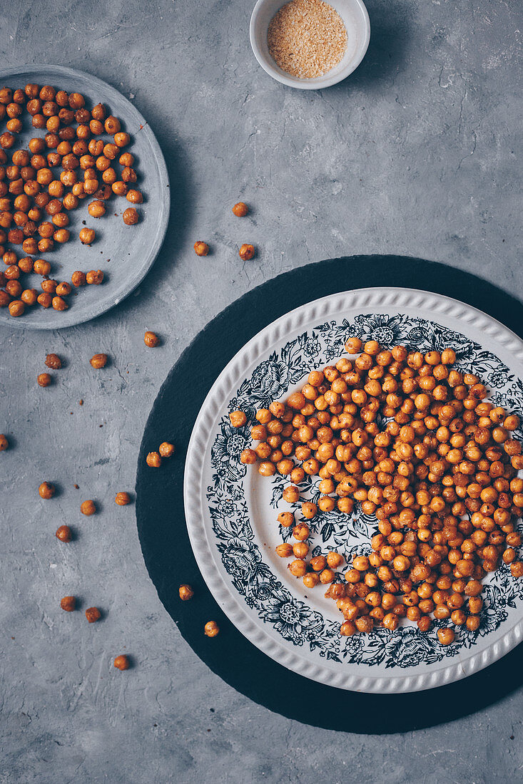 Roasted spicy chickpeas