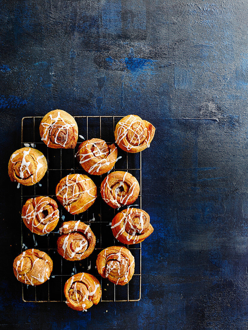 Croissant cinnamon buns