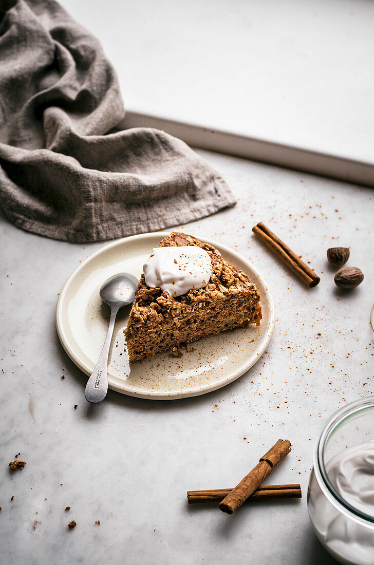 Apple Crumble Cake