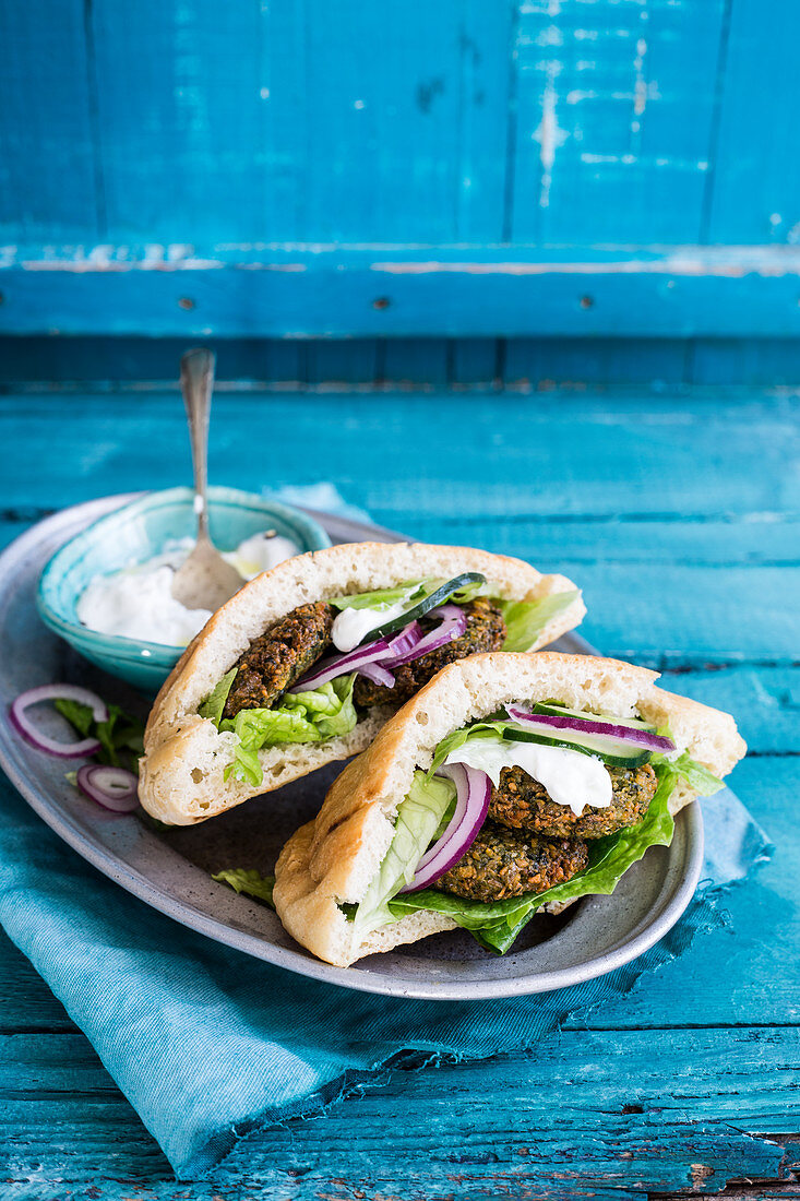 Falafel pita bread sandwich