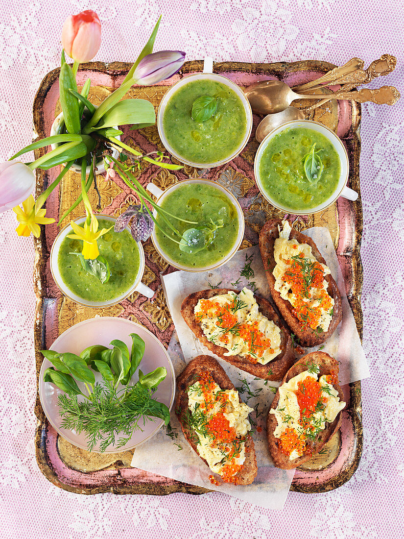 Cold spinach soup with basil and dill, Bruchetta with scrambled eggs and roe