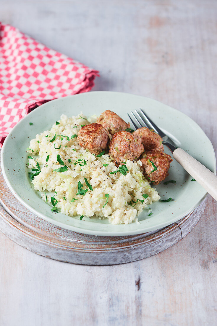 Chicken and leek balls with cauliflower-'rice'