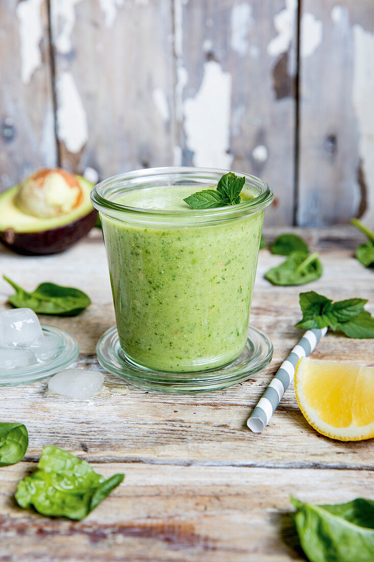 Vegan spinach smoothie with avocado and mint (keto cuisine)