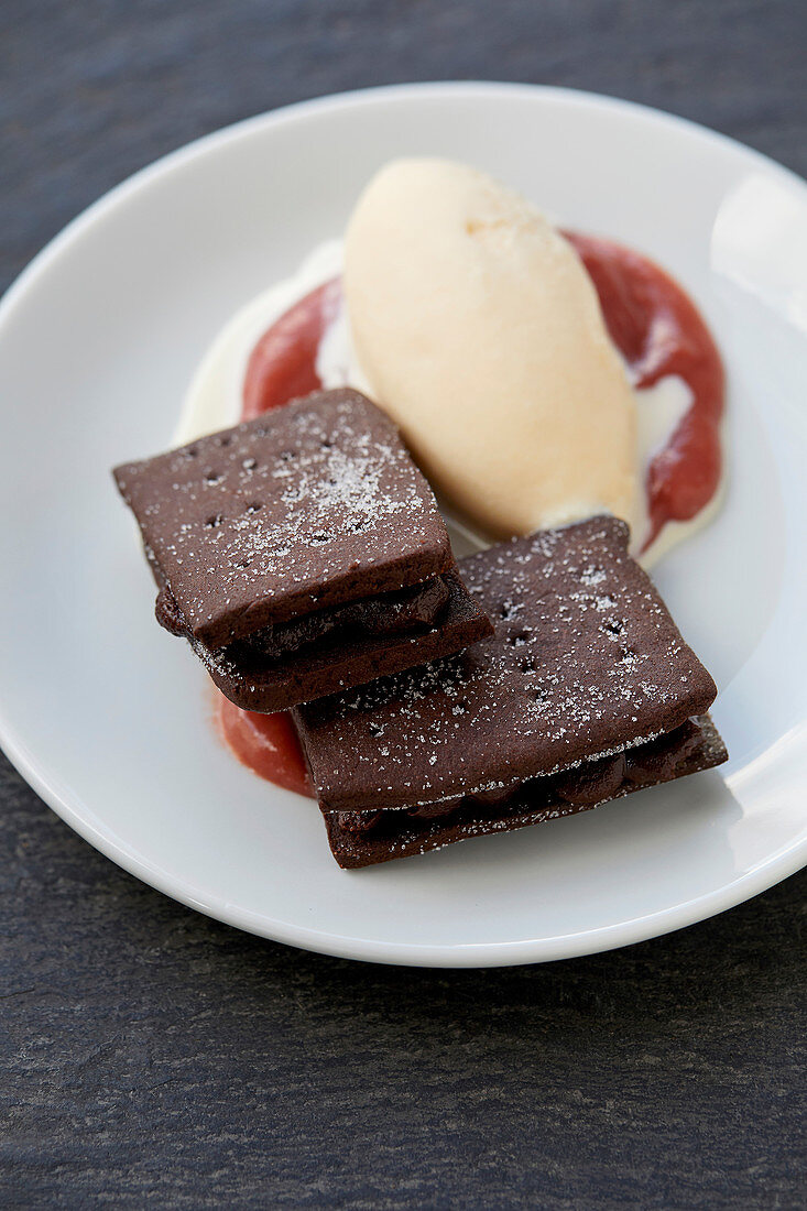 Bourbon biscuits and rhubarb liqueur ice cream