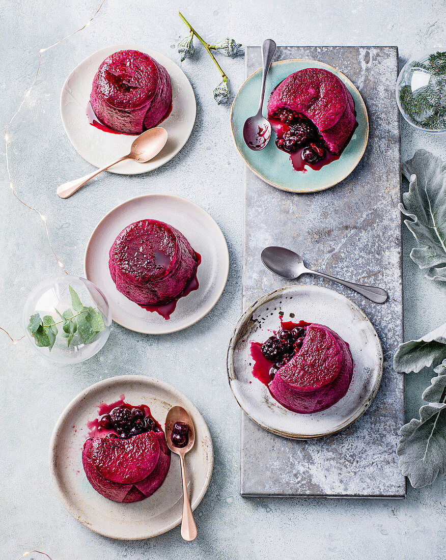 Mulled wine winter puddings