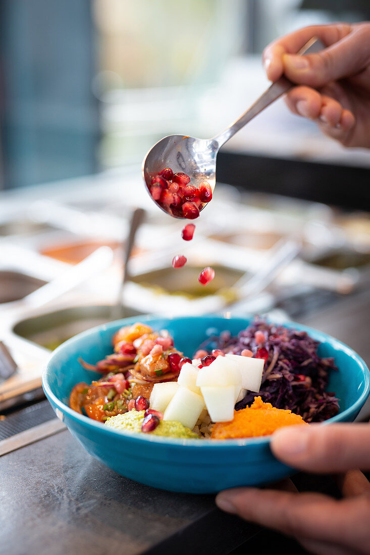 Hawaiian poké bowl