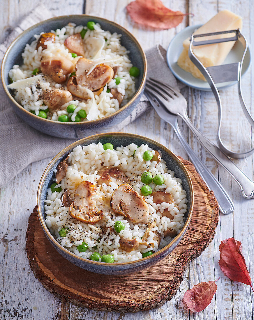 Herbstliches Pilzrisotto mit Erbsen