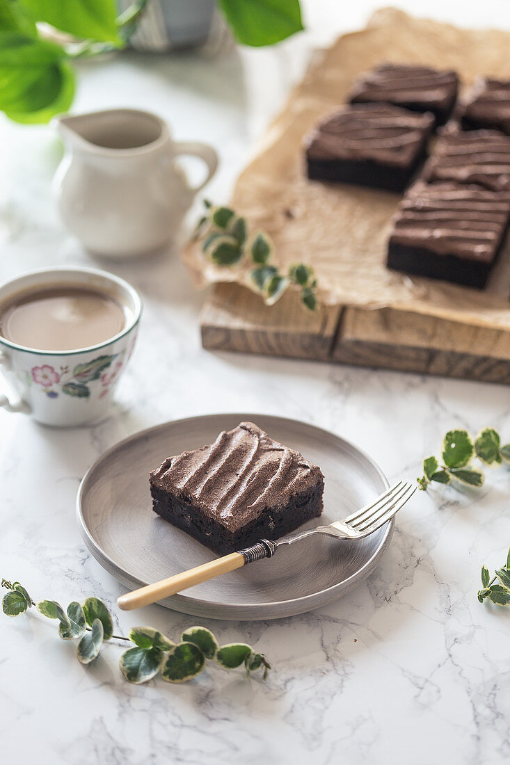 Vegane Rote-Bete-Brownies mit Schokoladenglasur