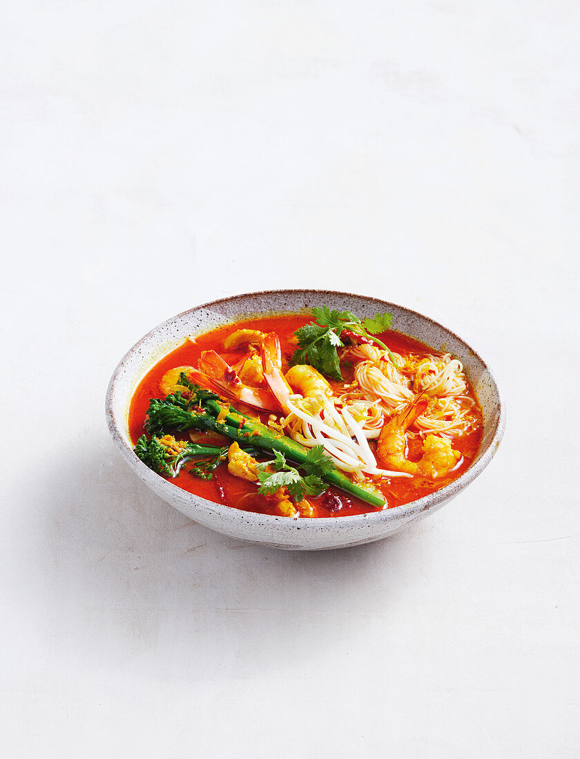 Better-for-you chicken and prawn laksa