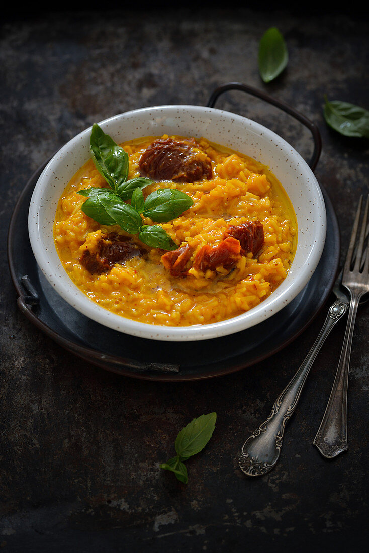 Risotto with pumpkin and sun-dried tomatoes