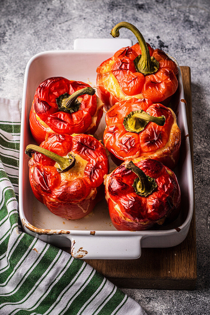 Vegetarian peppers with a lentil filling