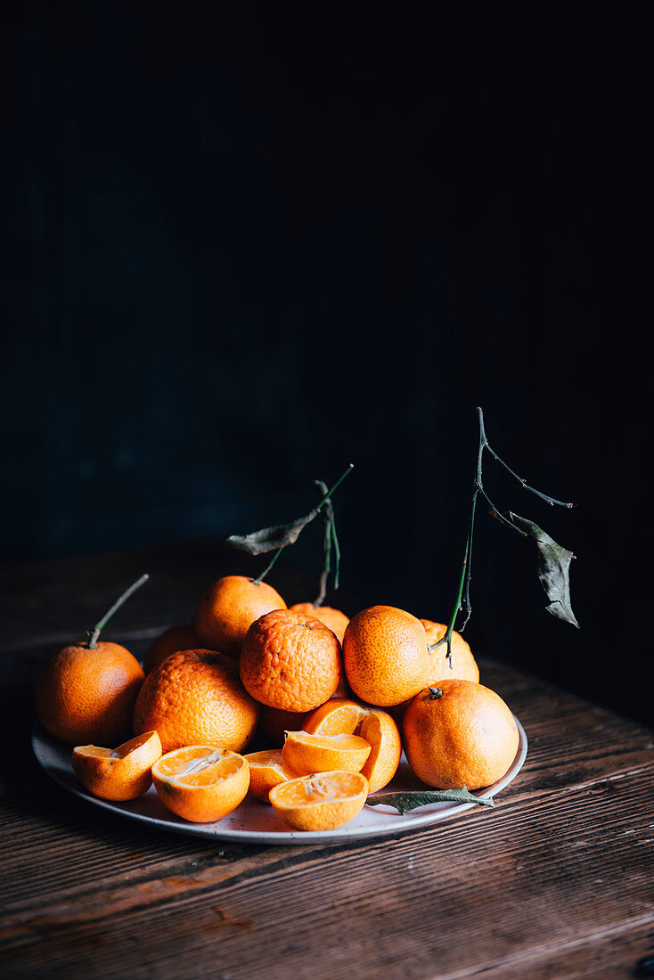 Mandarinen auf Teller