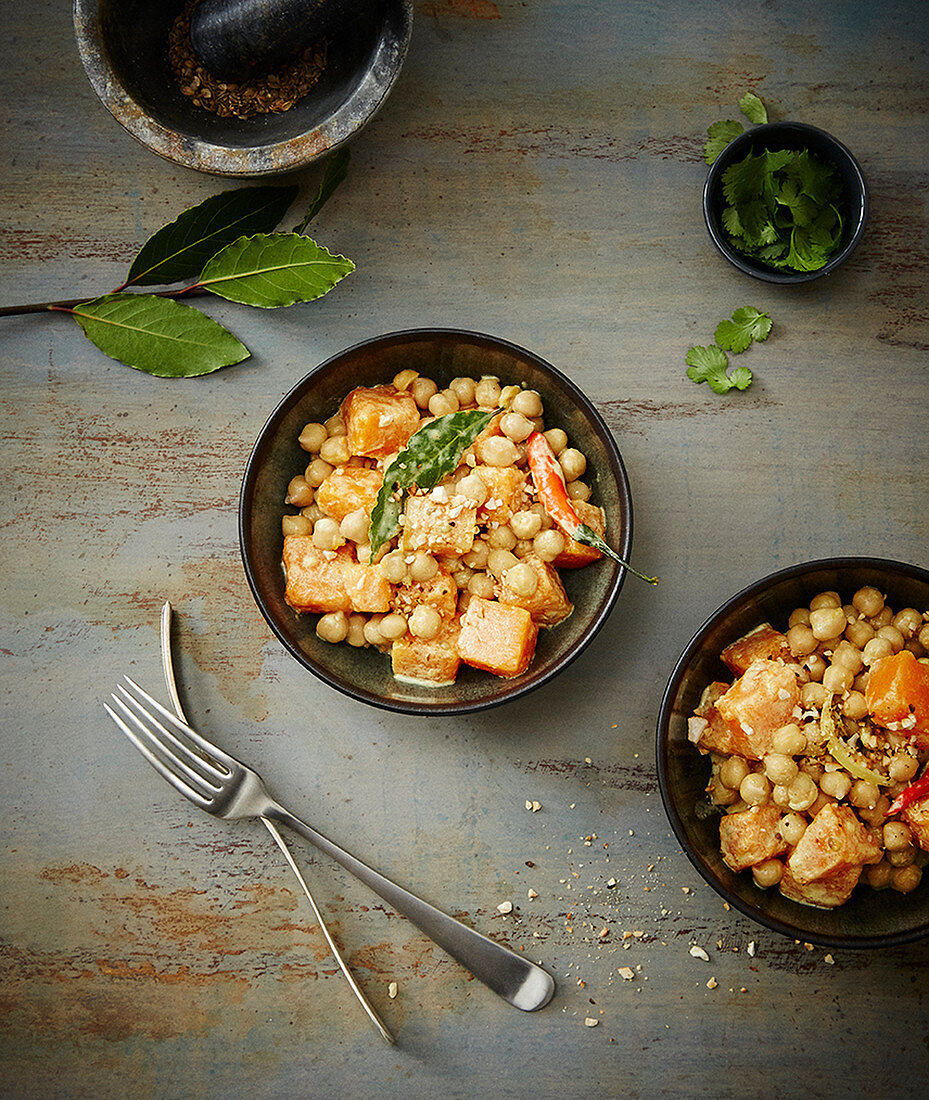 A pumpkin and chickpea medley with chilli