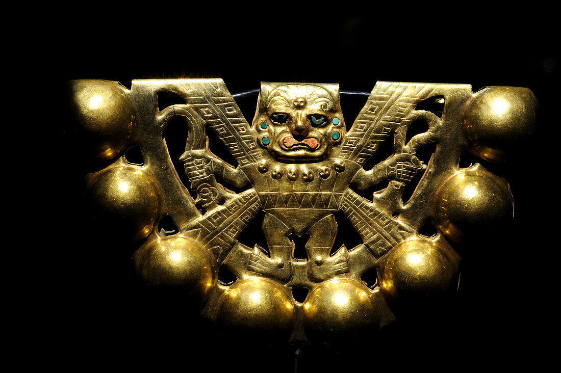 Gold ornament from Lord of Sipan's tomb