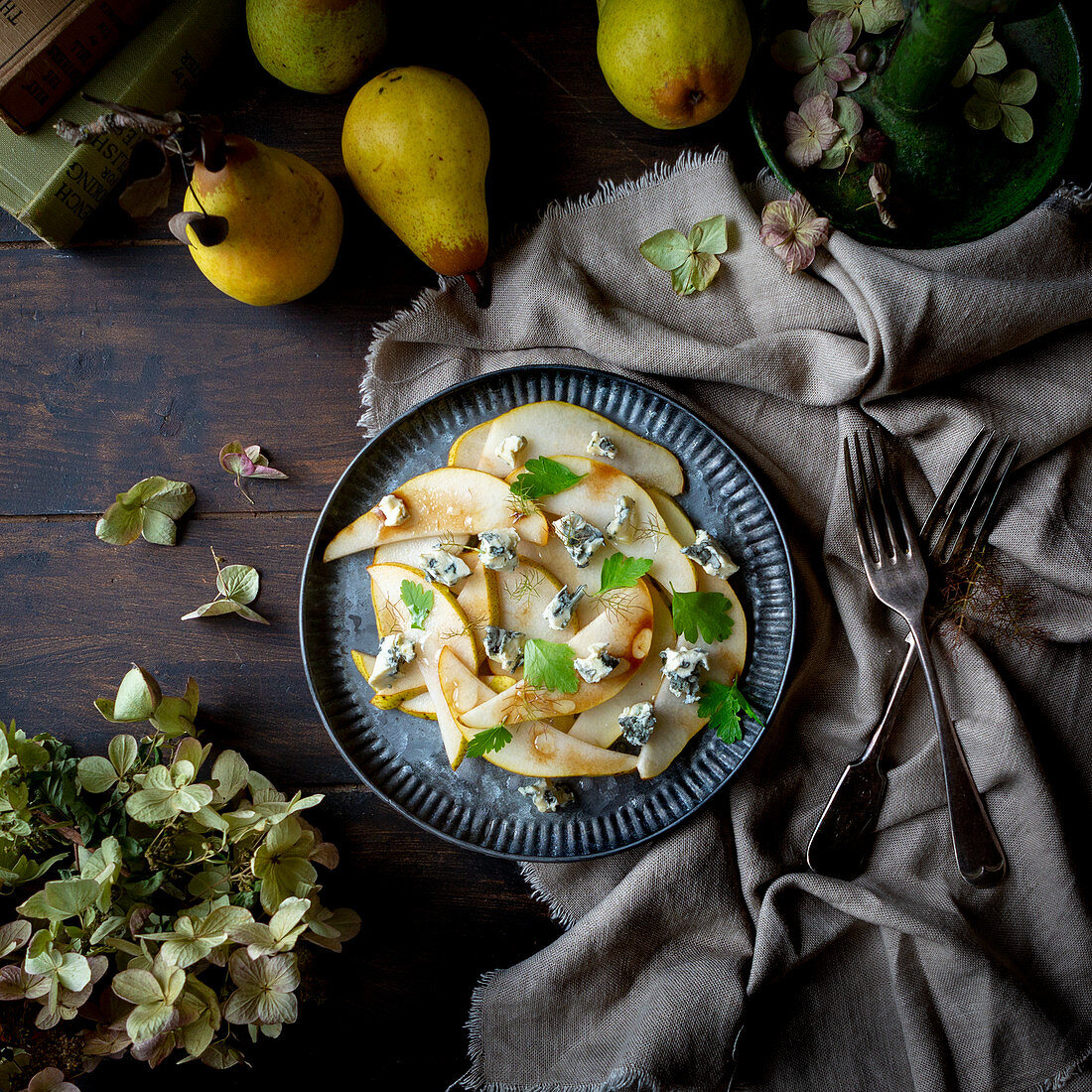 Herbstlicher Birnensalat mit Blauschimmelkäse