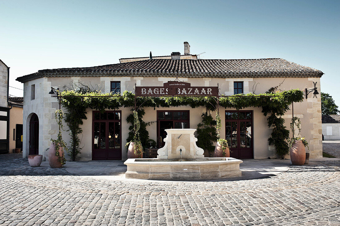 Dorfplatz, Château Lynch Bages, Pauillac, Bordeaux, Frankreich