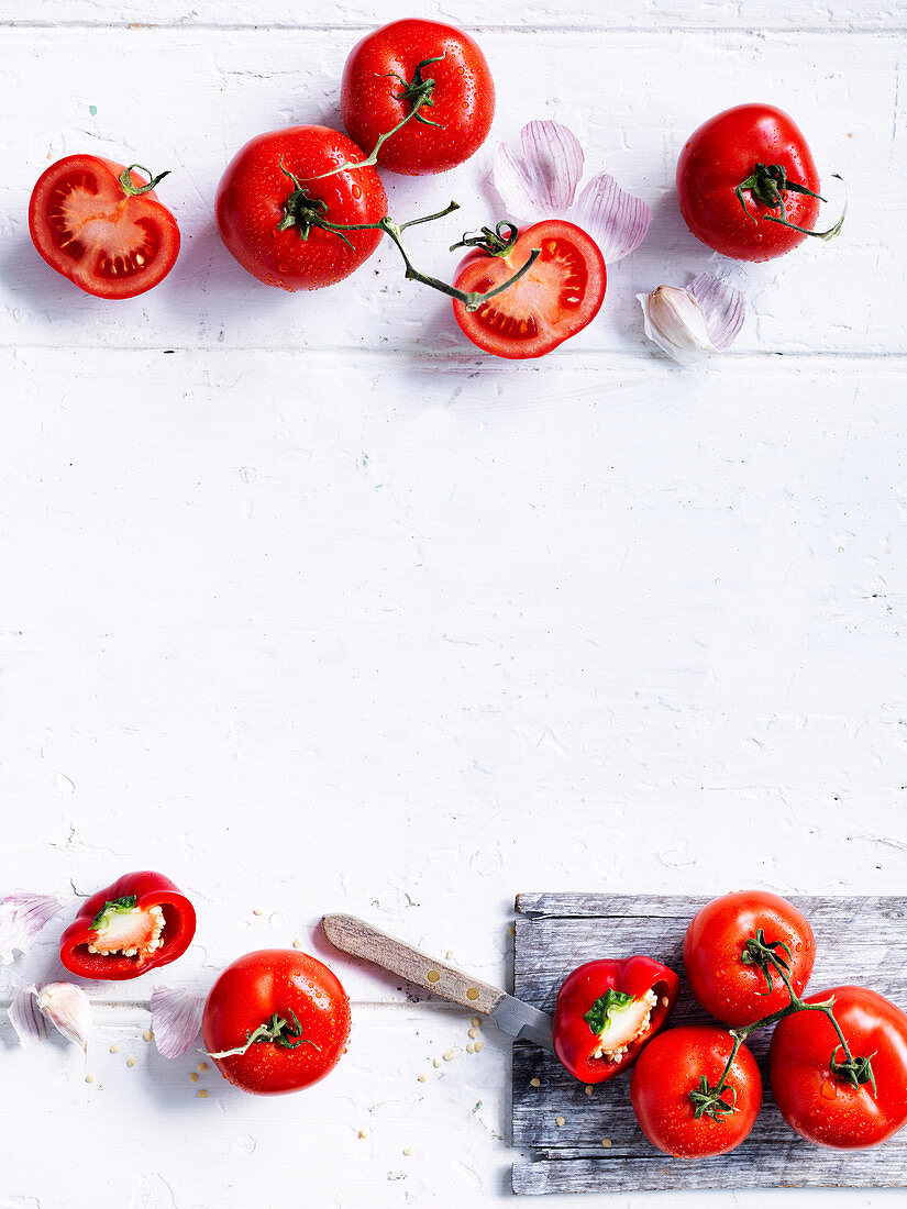 Tomatoes and garlic