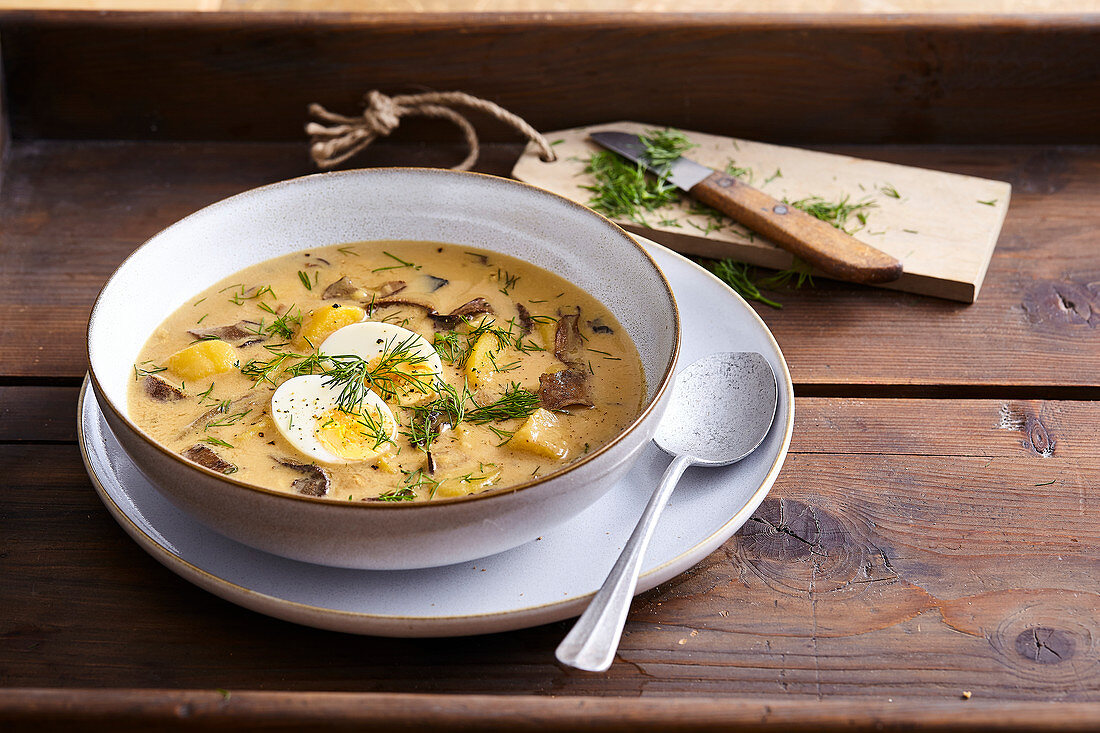Kulajda (Suppe mit Kartoffeln, Pilzen und Eiern, Tschechien)