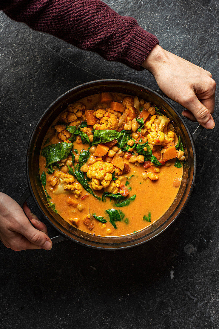 Cauliflower and sweet potatoe soup