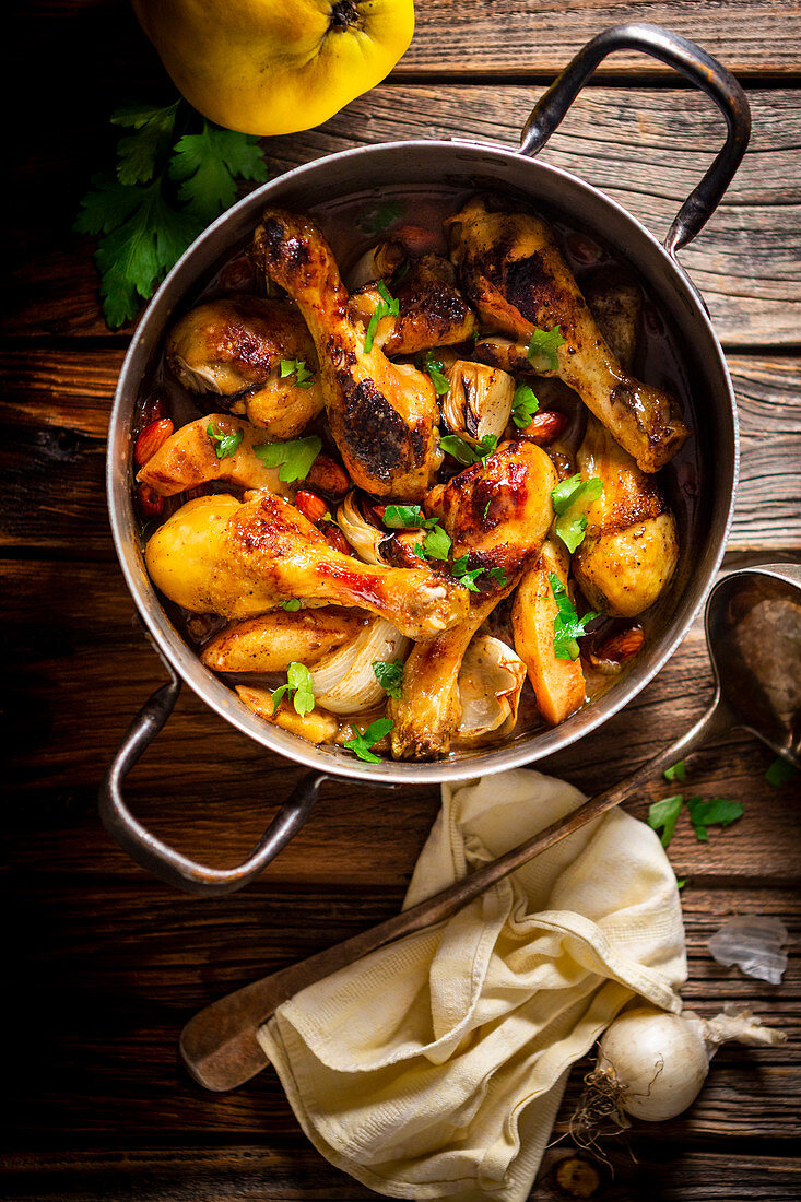 Oriental chicken with quince and cinnamon