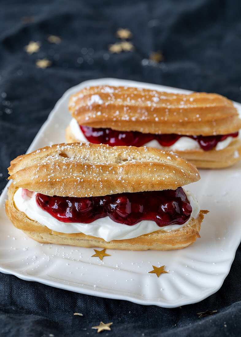 Eclairs with cranberries