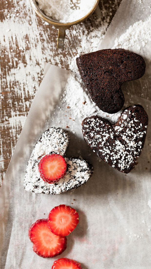 Heart shaped brownies with strawberries