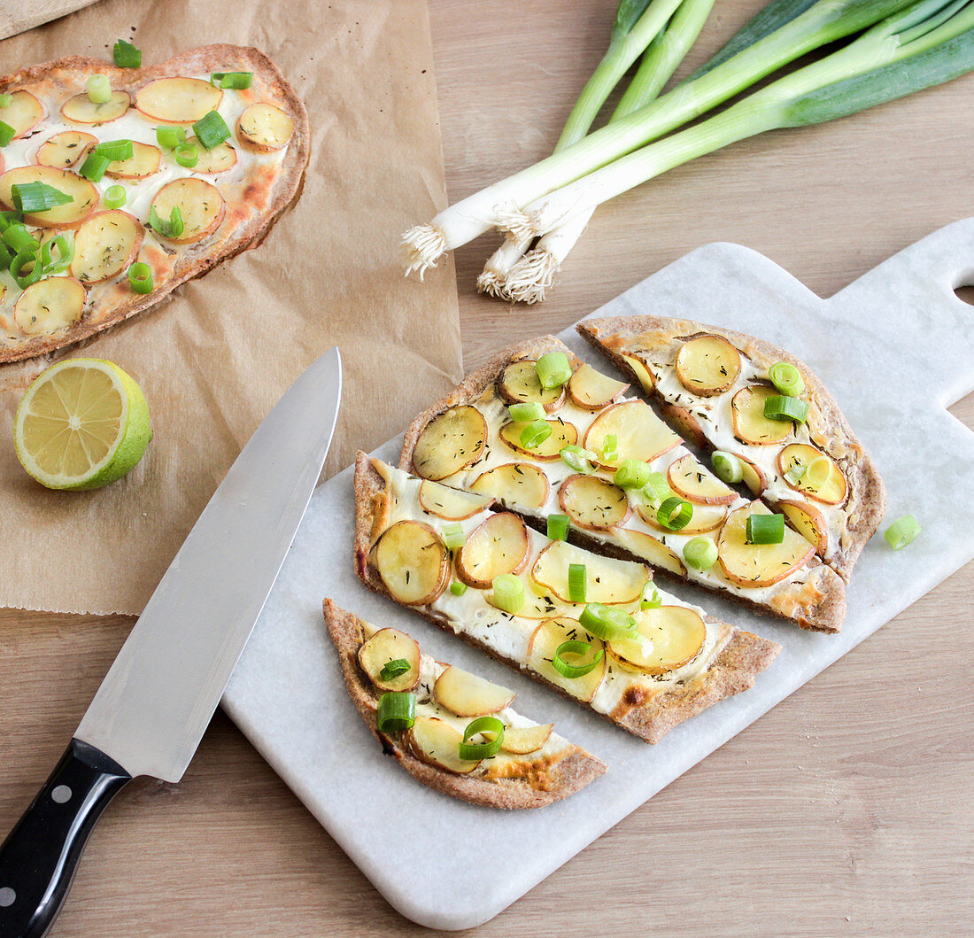 Potato tarte flambée with sour cream