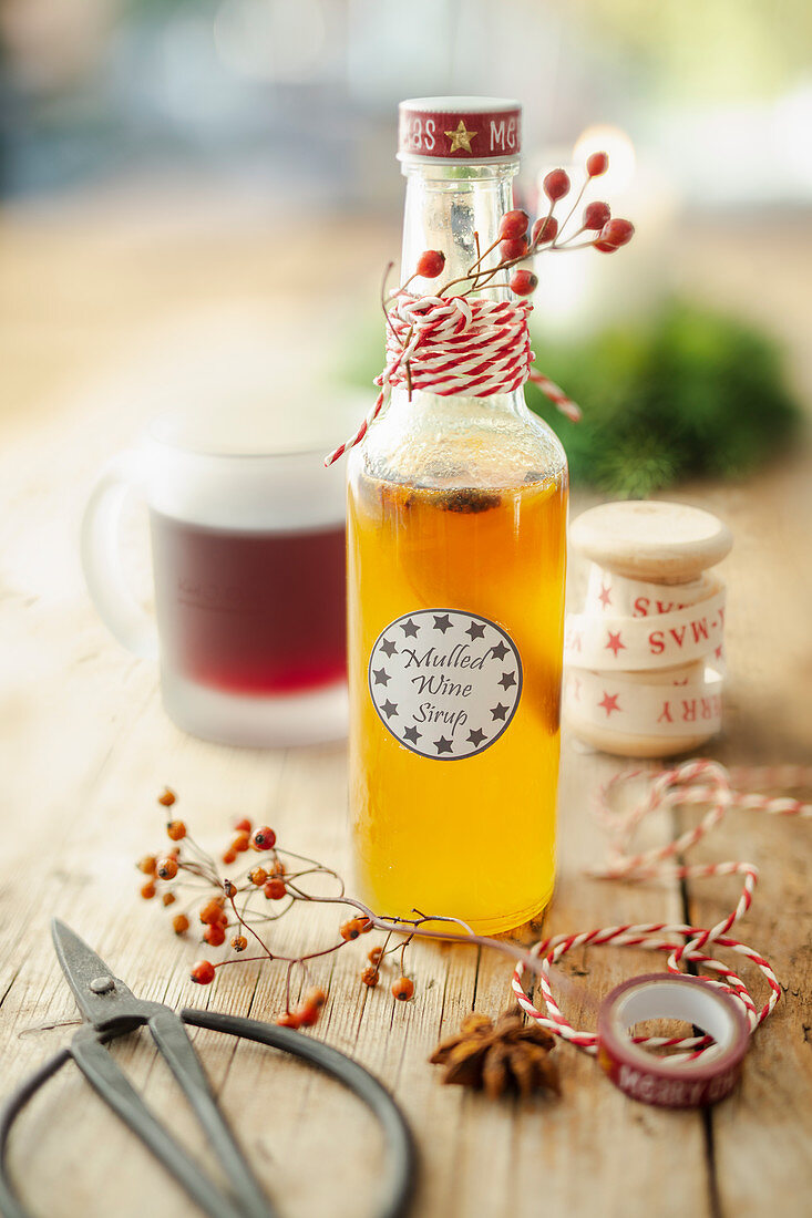 Spiced syrup for mulled wine as a gift