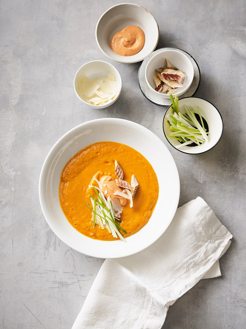 Vegane Bouillabaisse auf Pflanzenbasis mit Rouille